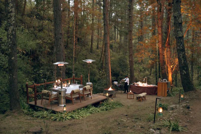 HDHotelBhutanAmankoraThimphuForest and Stream Dinner 1
