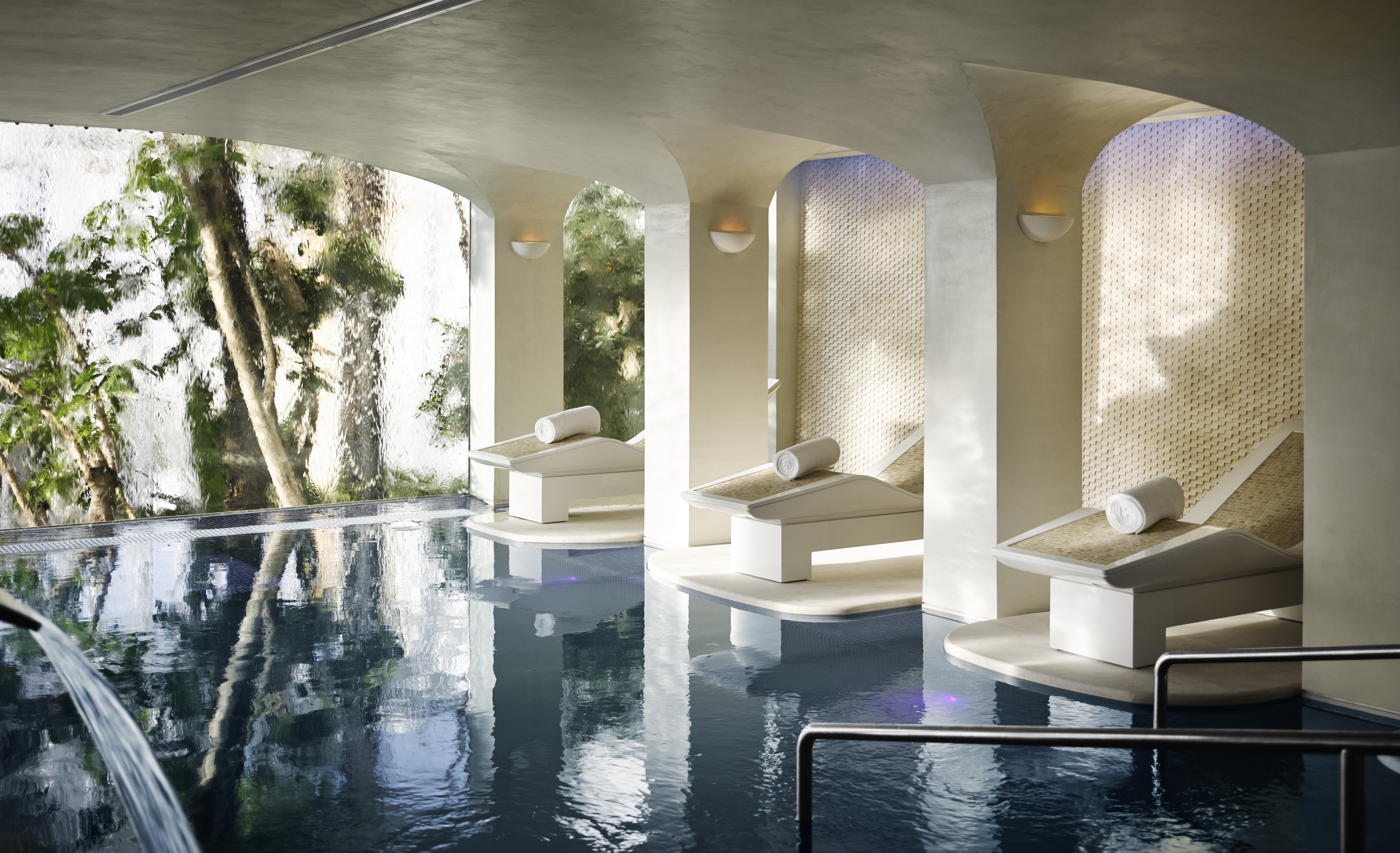 HDHotelSpanienSix Senses IbizaIndoor Vitality Pool