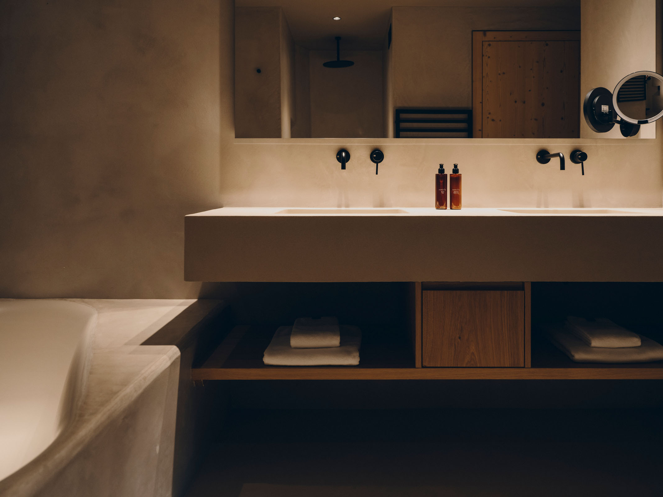 HDHotelItalienForestisBad2