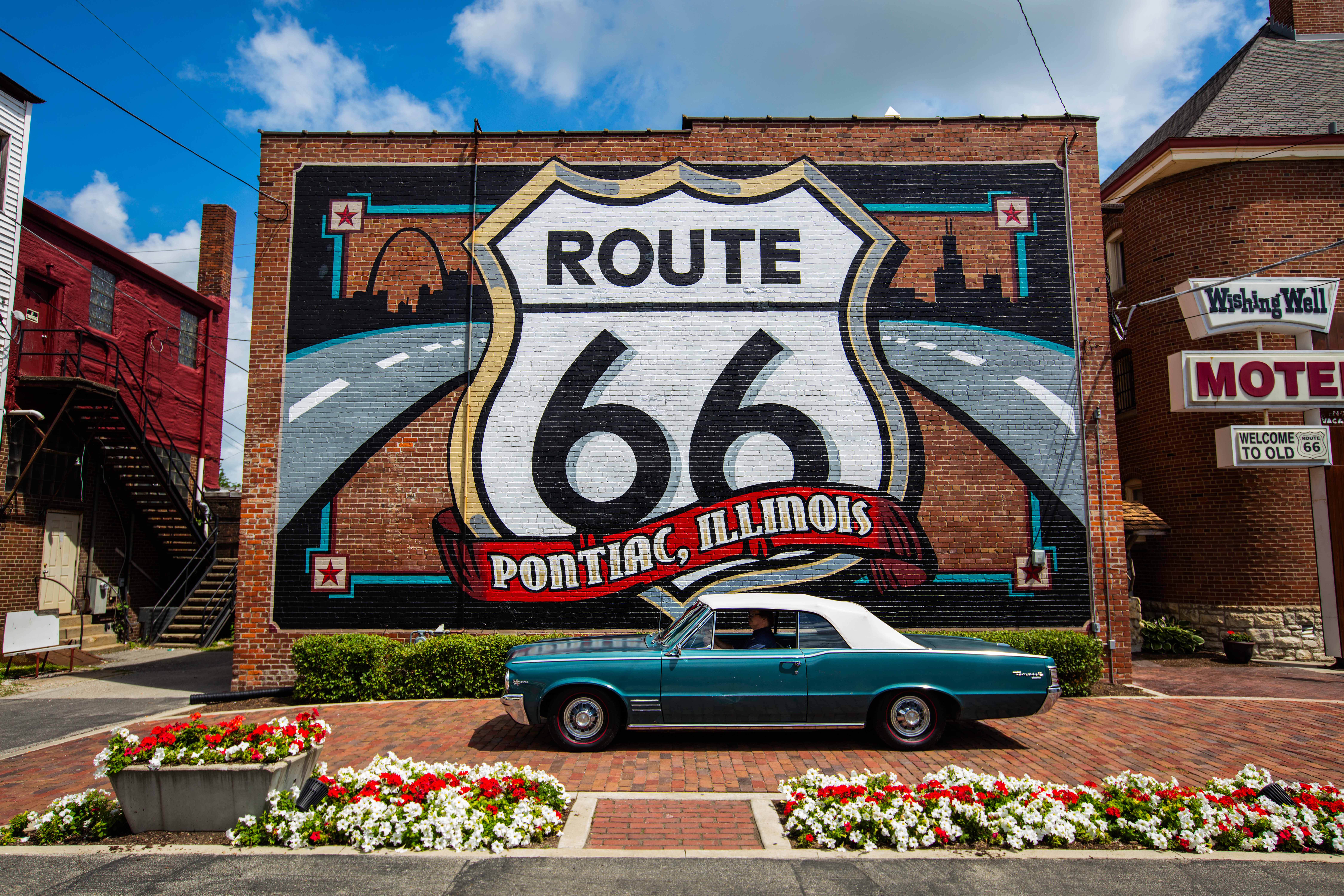 Route 66 Wandmalerei in Pontiac, Illinois