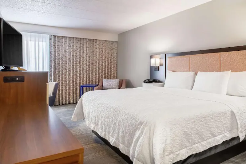 HDHotelIllinoisHampton Inn Rockford Zimmer1