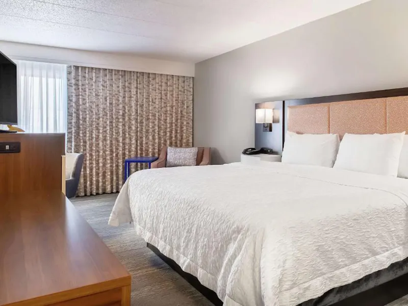 HDHotelIllinoisHampton Inn Rockford Zimmer1