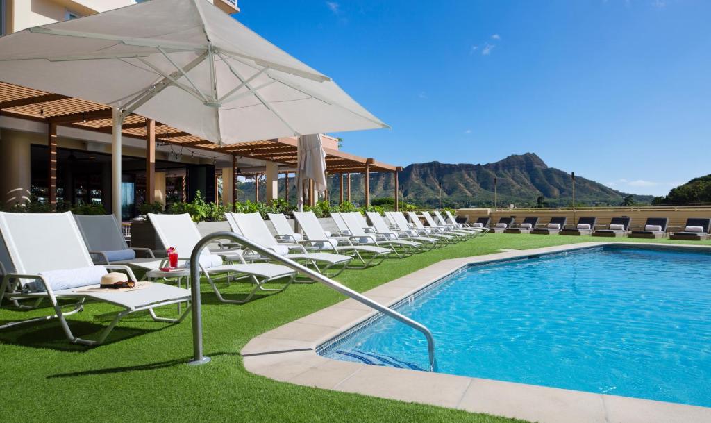 HDHotelHawaiiHonoluluQueen Kapiolani HotelPool