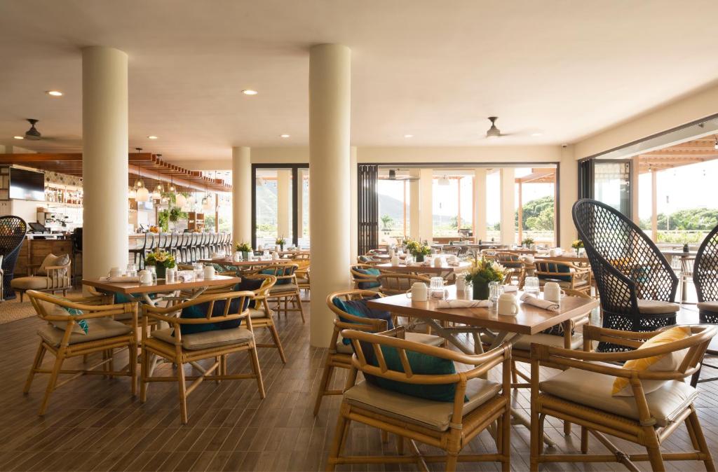 HDHotelHawaiiHonoluluQueen Kapiolani HotelRestaurant