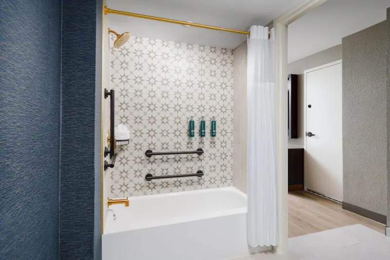 HotelNorth CarolinaCharlotteDoubleTree by Hilton Charlotte City CenterBad