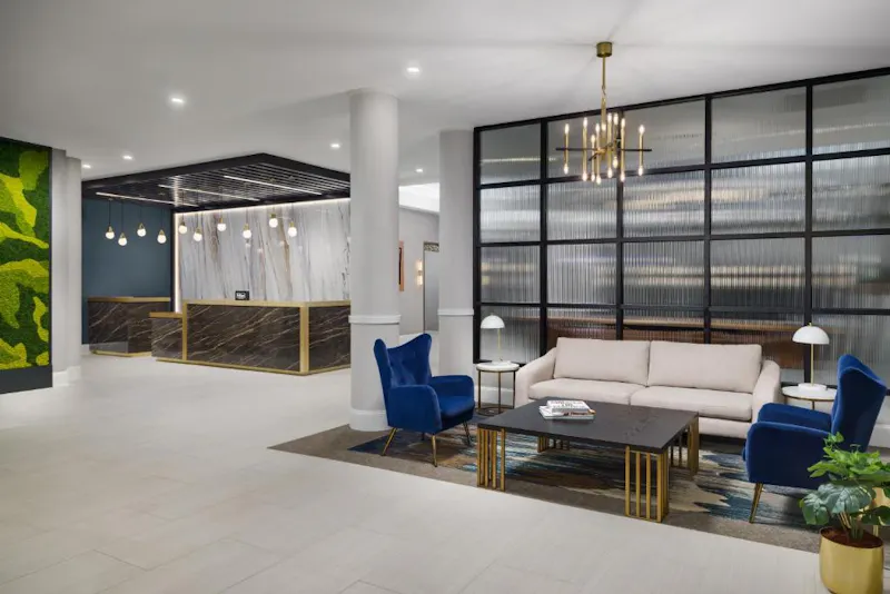 HotelNorth CarolinaCharlotteDoubleTree by Hilton Charlotte City CenterLobby
