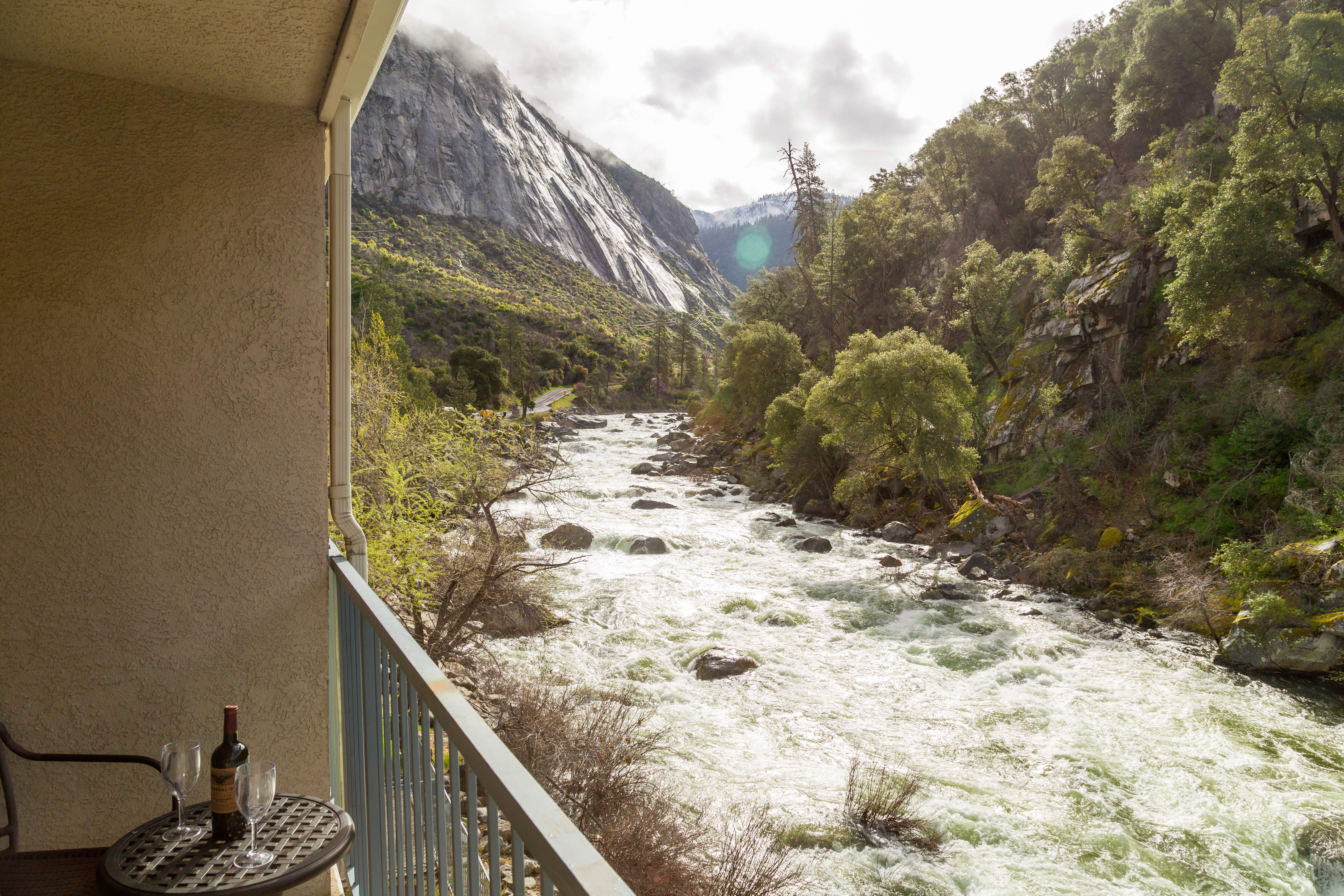 HDHotelCaliforniaYosemiteEl Portal Yosemite View LodgeView Lodge Rivervie