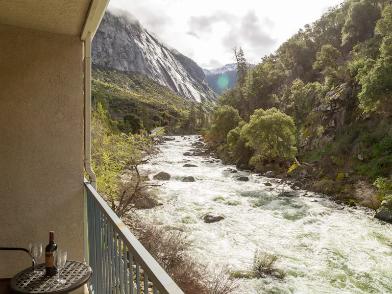 HDHotelCaliforniaYosemiteEl Portal Yosemite View LodgeView Lodge Rivervie