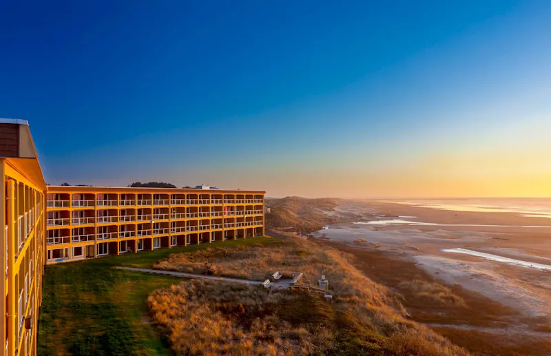 HDHotelOregonDriftwood Shores Resort Conference CenterAussen Sunset