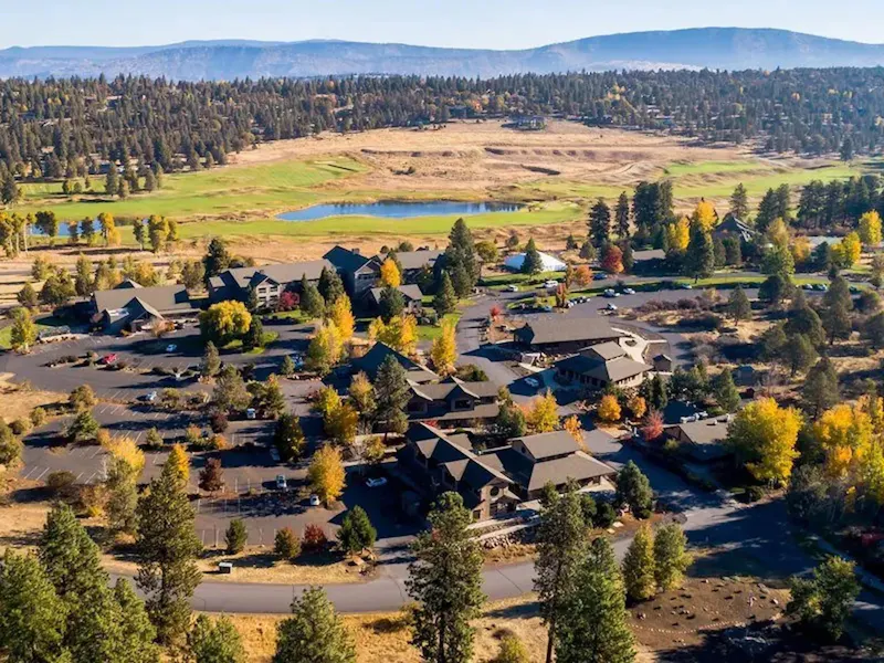HDHotelOregonRunning Y ResortAnlage