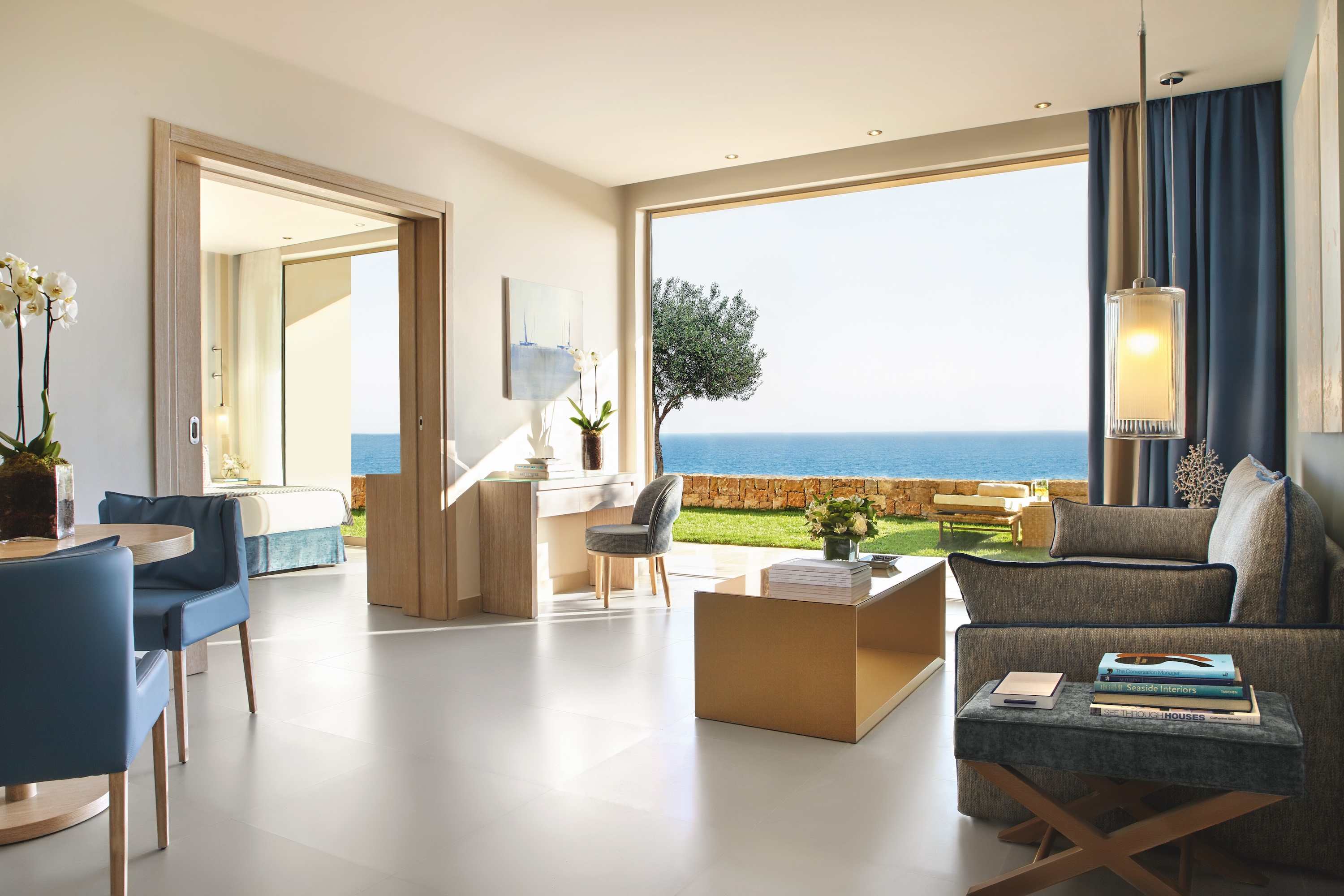 HDHotelGriechenlandIkos OceaniaDeluxe Two Bedroom Family Suite Private Garde