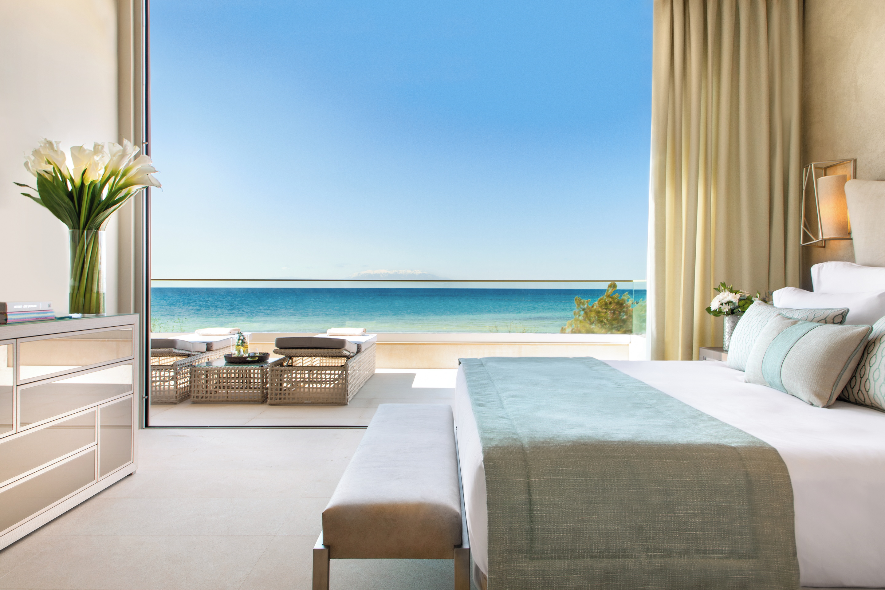 HDHotelGriechenlandSani DunesDeluxe One Bedroom Suite Grand Balcony Beachfro