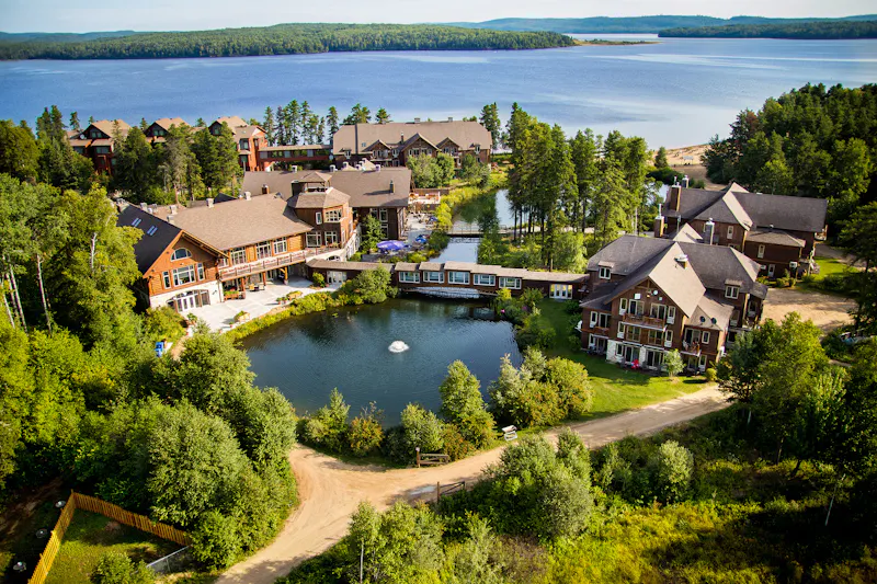 HDHotelQuebecAuberge du Lac TaureauYMSLT exterior 001