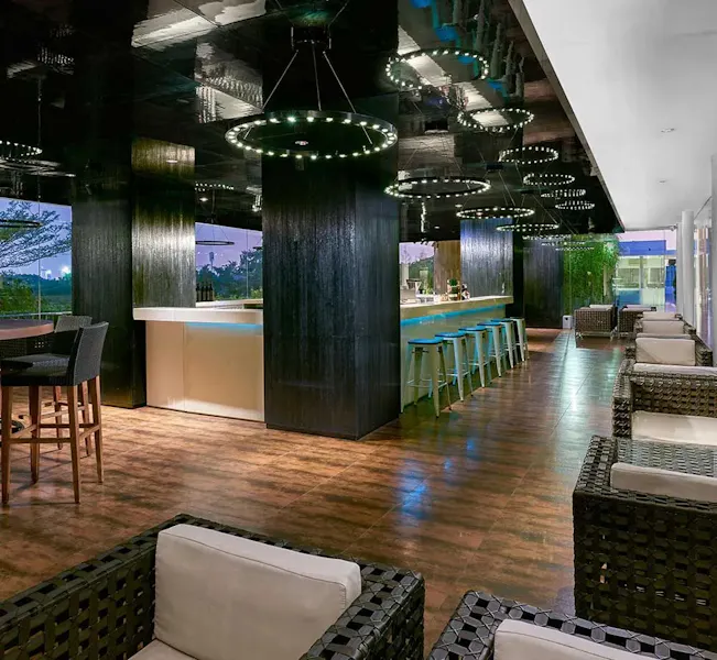 HDHotelIndonesienFM 7 Resort Jakarta AirportBar