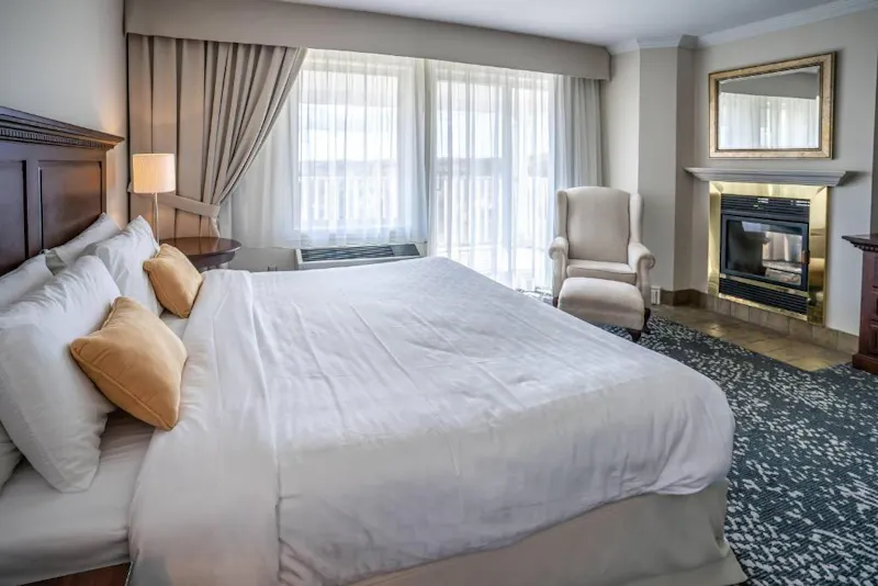 HotelQuebecManoir des SablesZimmerbeispiel mit Kamin