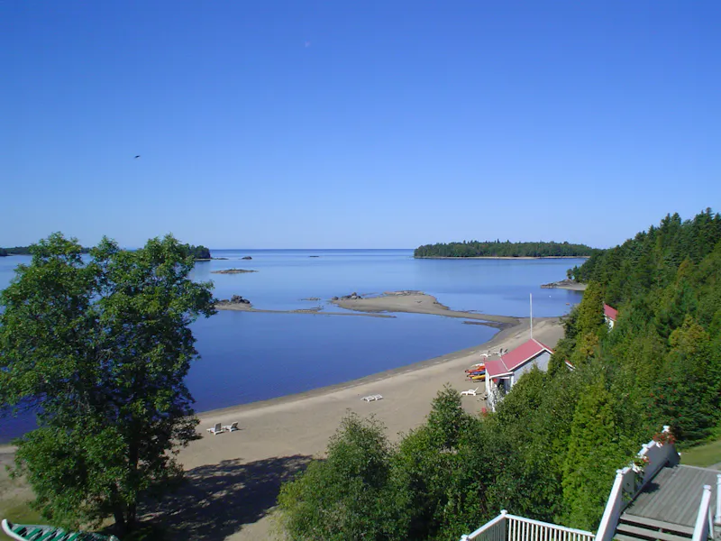 HDHotelQuebecAuberge des IlesFlussblick YAAAI exterior 001