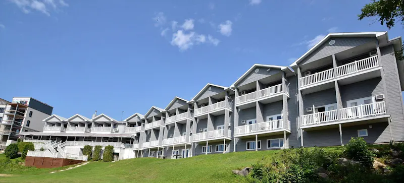 HDHotelQuebecAuberge des IlesYAAAI exterior 005
