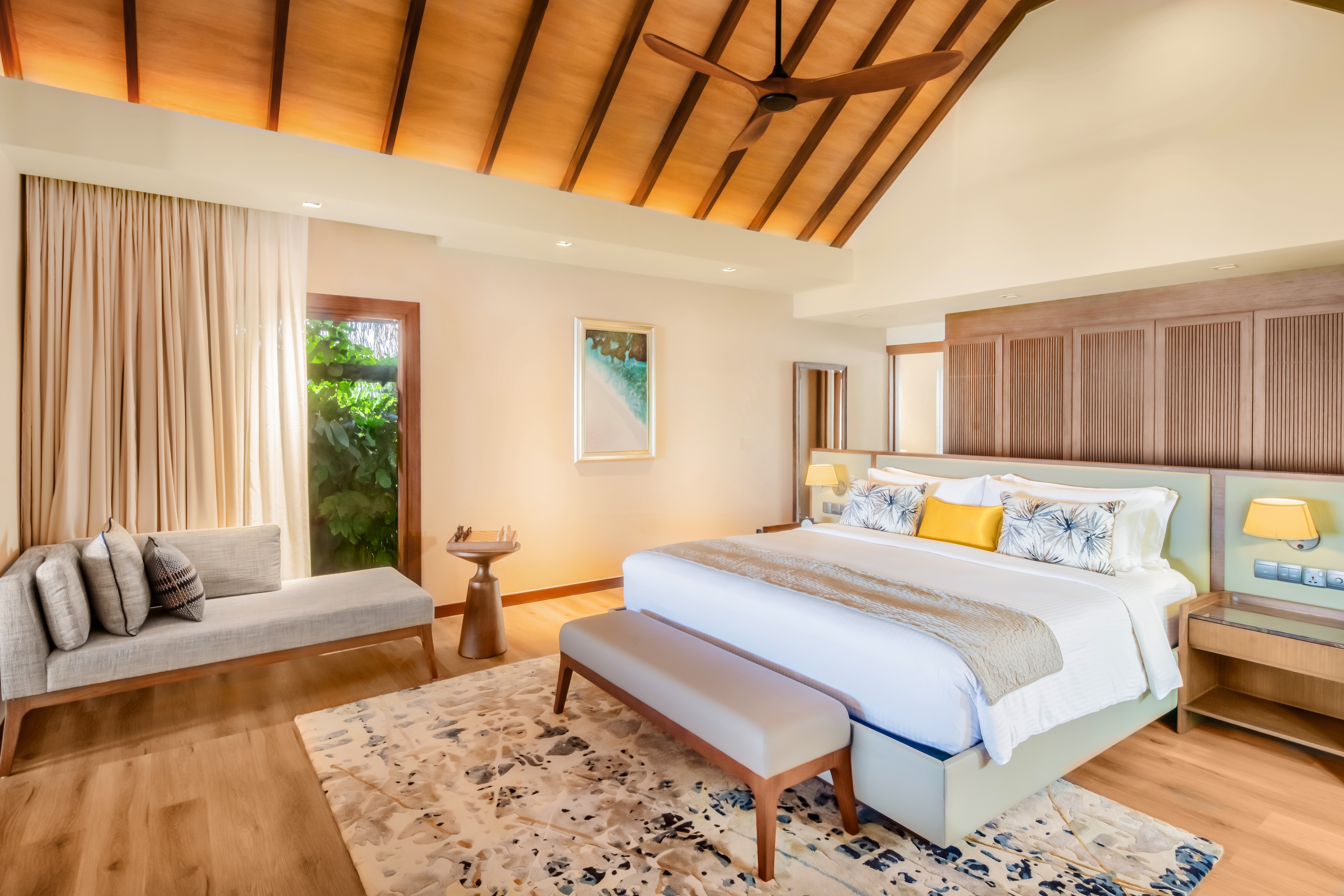 HDHotelMaledivenBaros MaldivesSuite Contemporary Design2