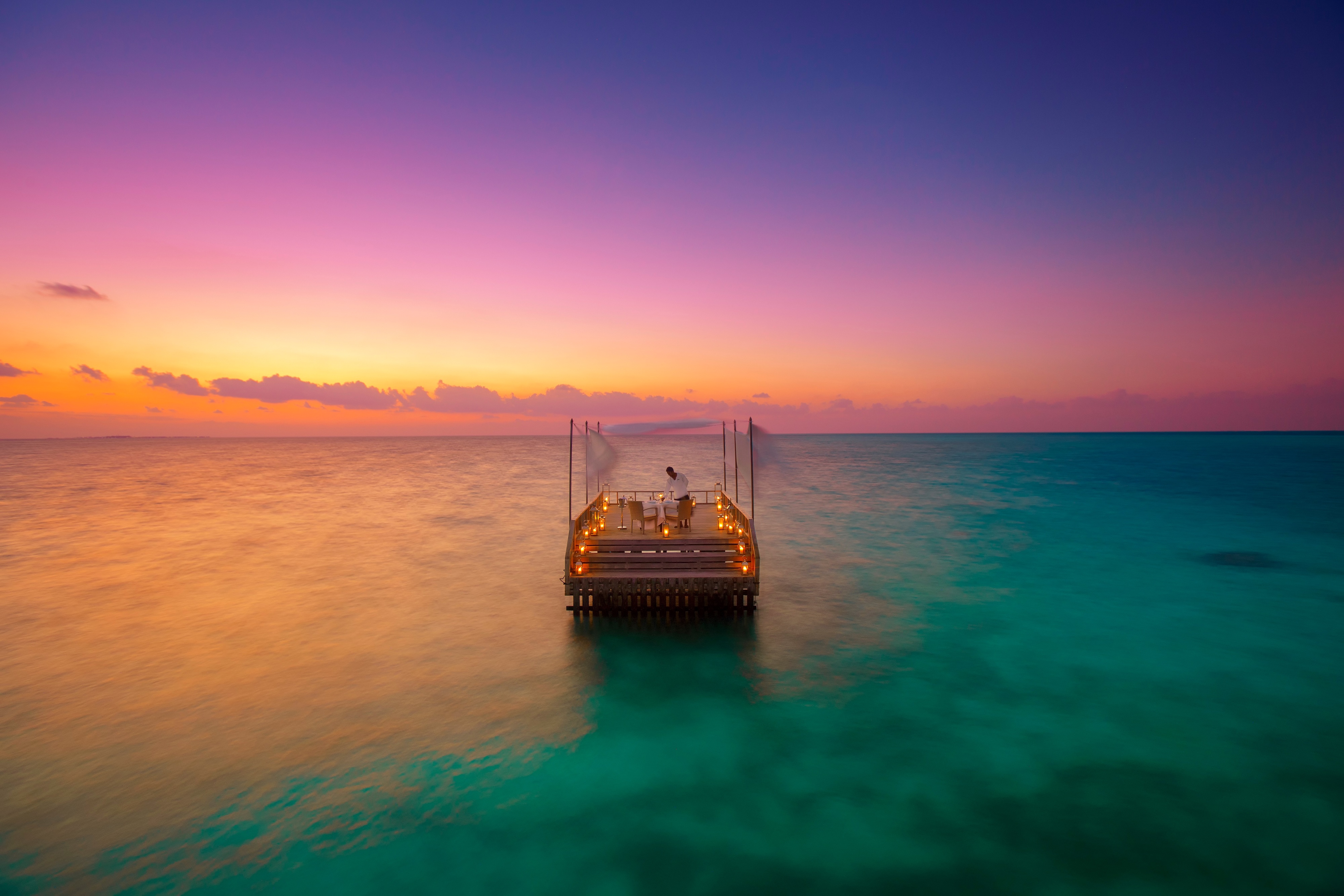 HDHotelMaledivenBaros MaldivesSunset Serenity Piano Deck