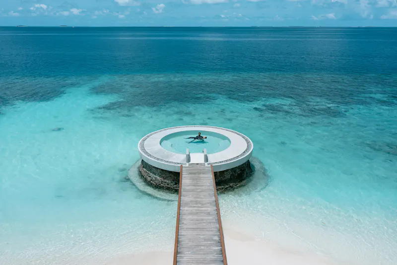 HDHotelMaledivenHuvafen Fushi Floating Therapy in Paradise