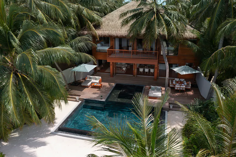 HDHotelMaledivenHuvafen Fushi Tropical Luxury Beach House with Private Para