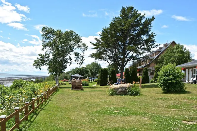 HotelQuebecHotel Cap aux PierresGarten