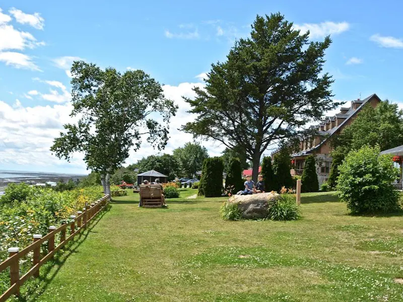 HotelQuebecHotel Cap aux PierresGarten
