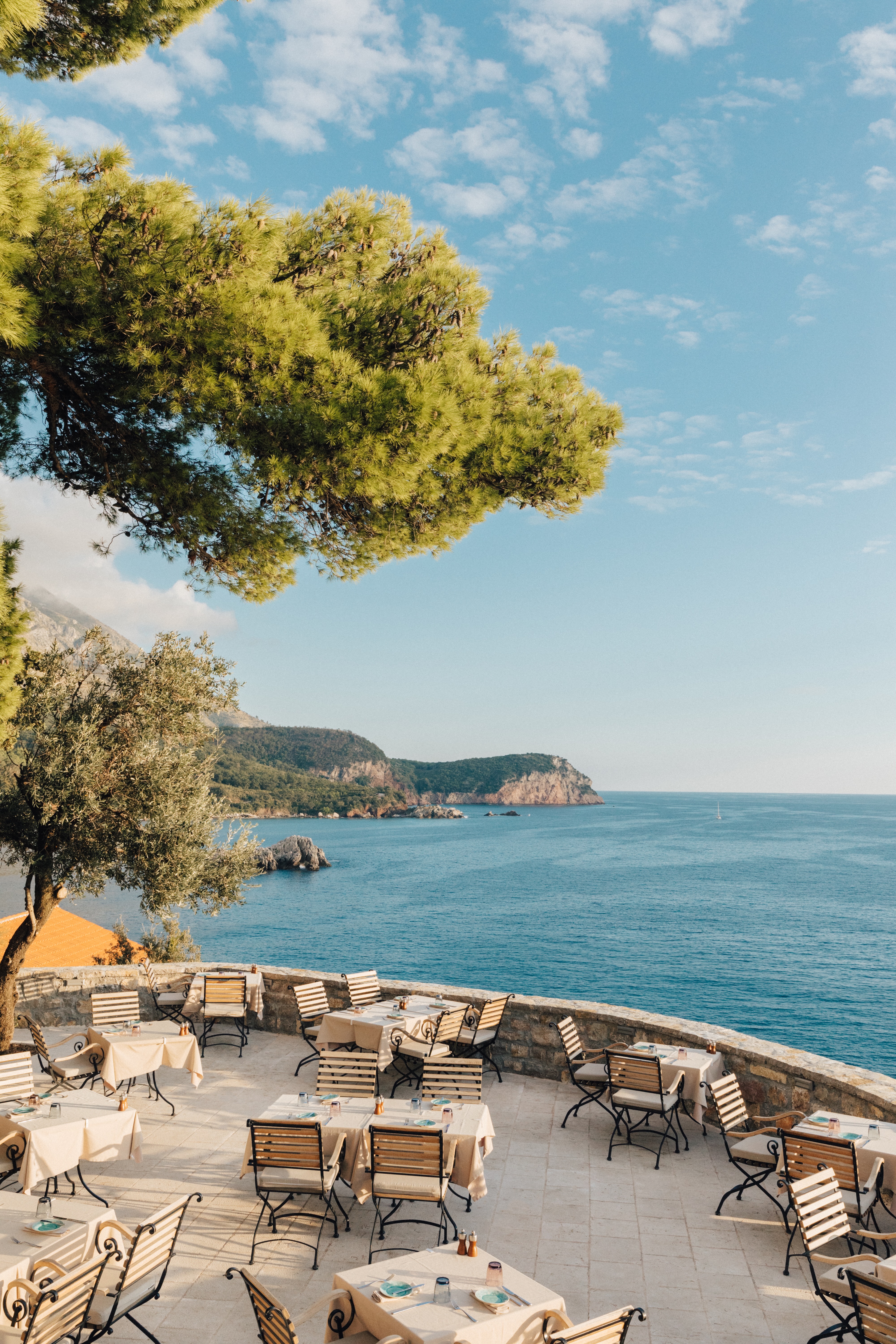 HDHotelMontenegroAman Sveti Stefan Piazza Restaurant 2