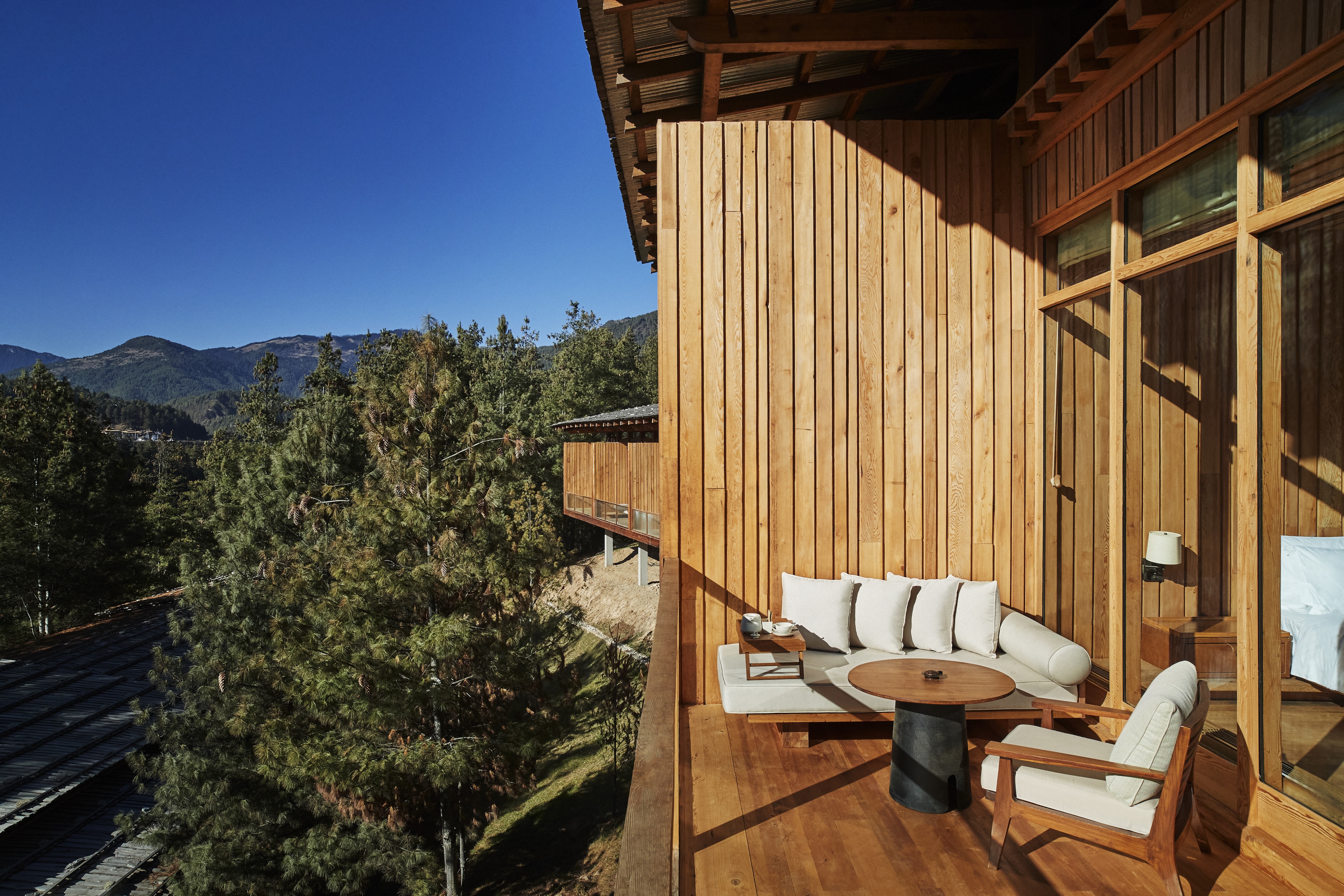HDHotelBhutanSix Senses BumthangLodge Suite Terrace Bumthang