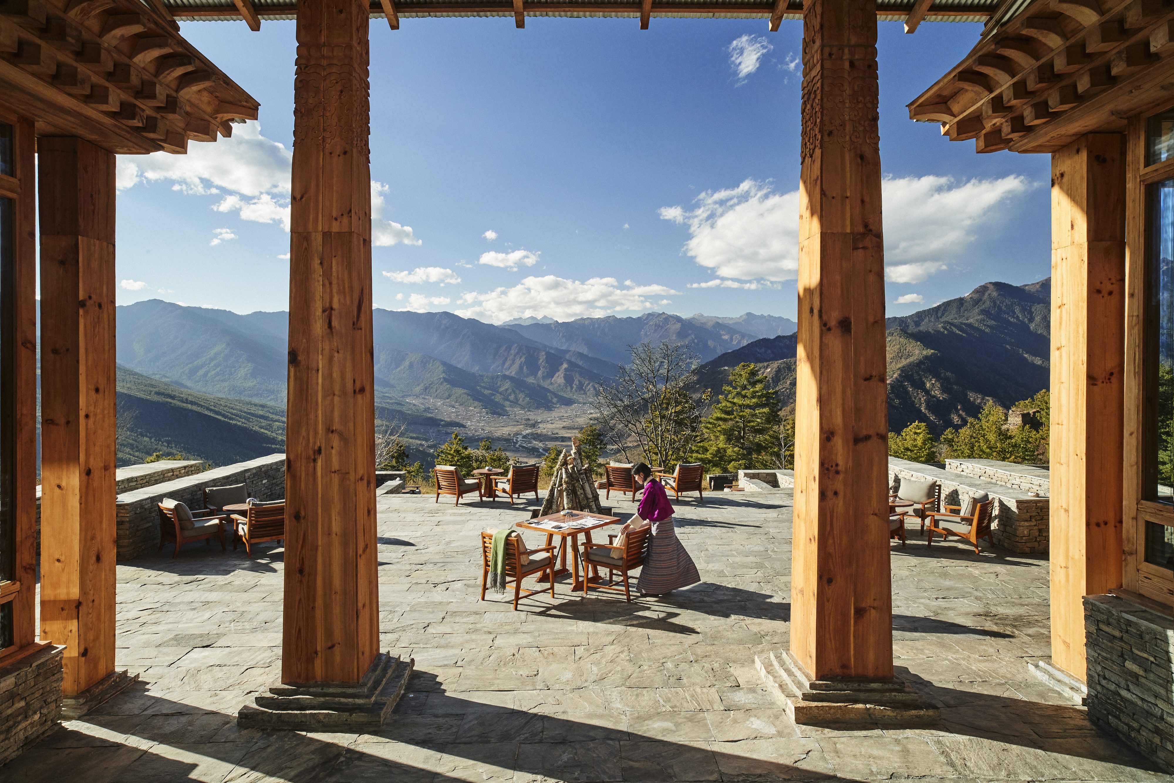 HDHotelBhutanSix Senses ParoParo Main Building Terrace Setup