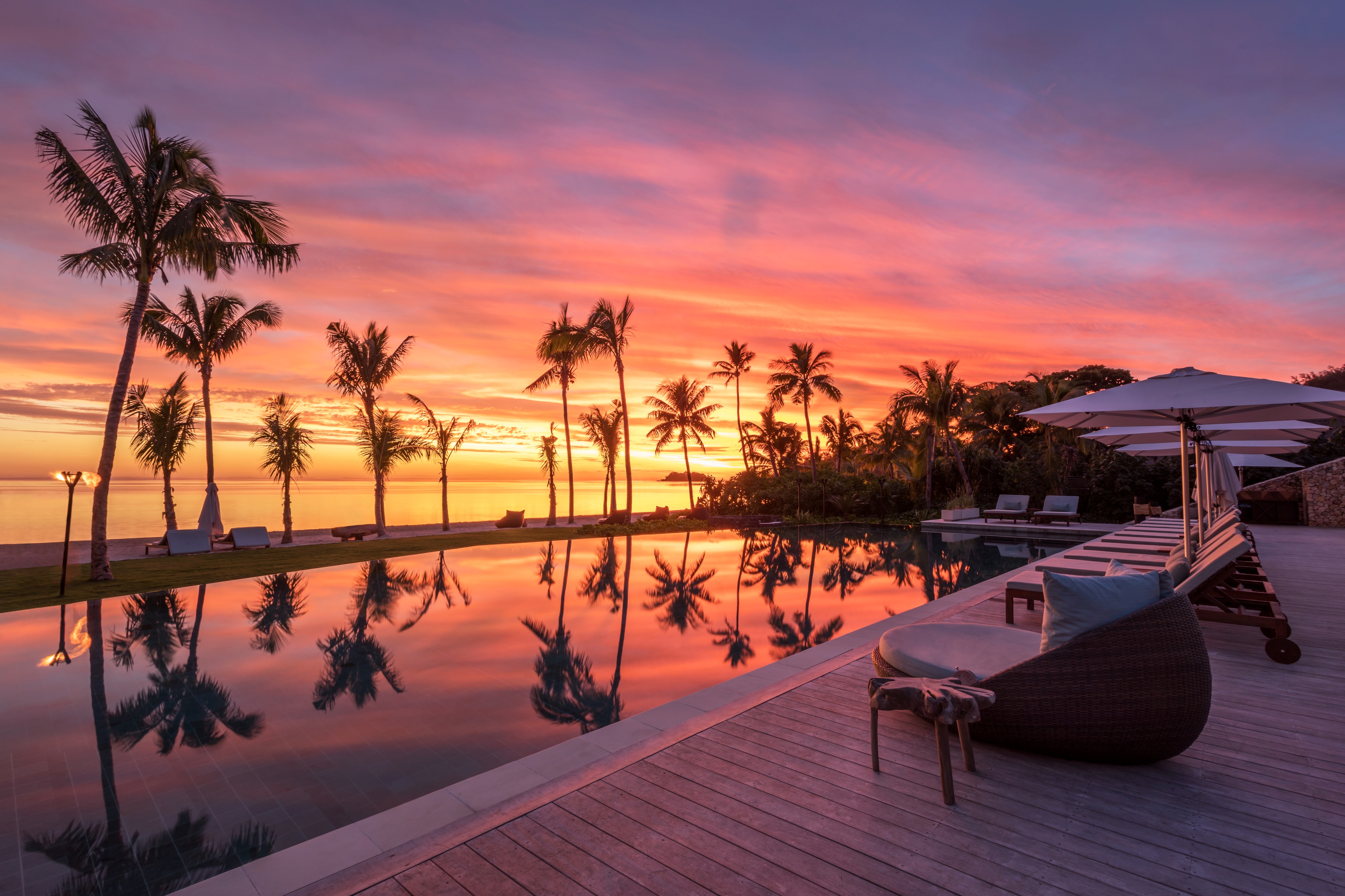 HDHotelFijiSix Senses FijiTovolea Restaurant sunset
