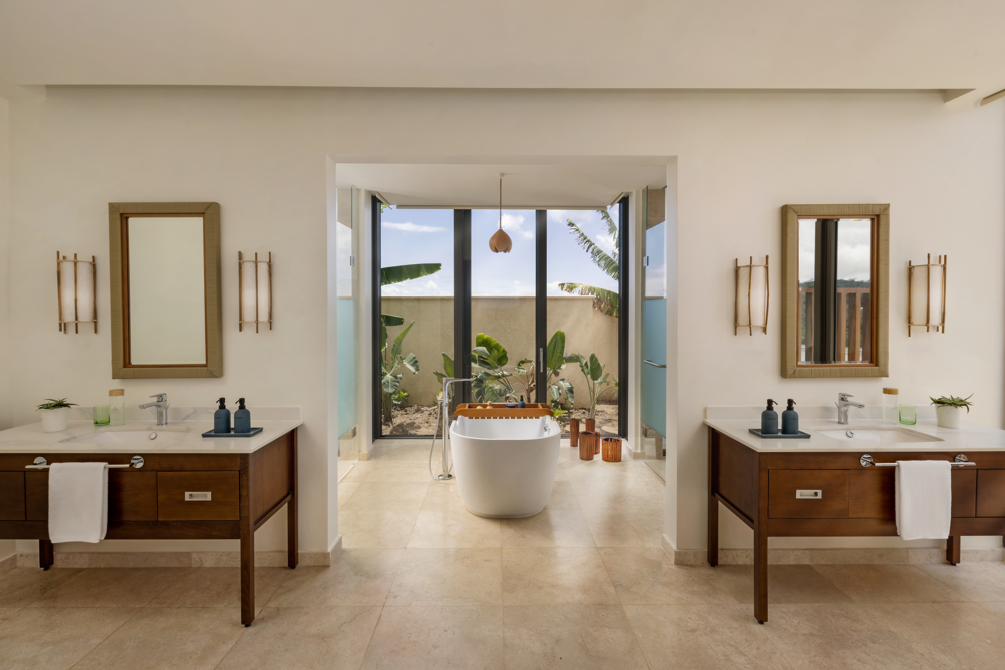 HDHotelGrenadaSix Senses La SagesseFour Bedroom Panorama Retreat Bathroom