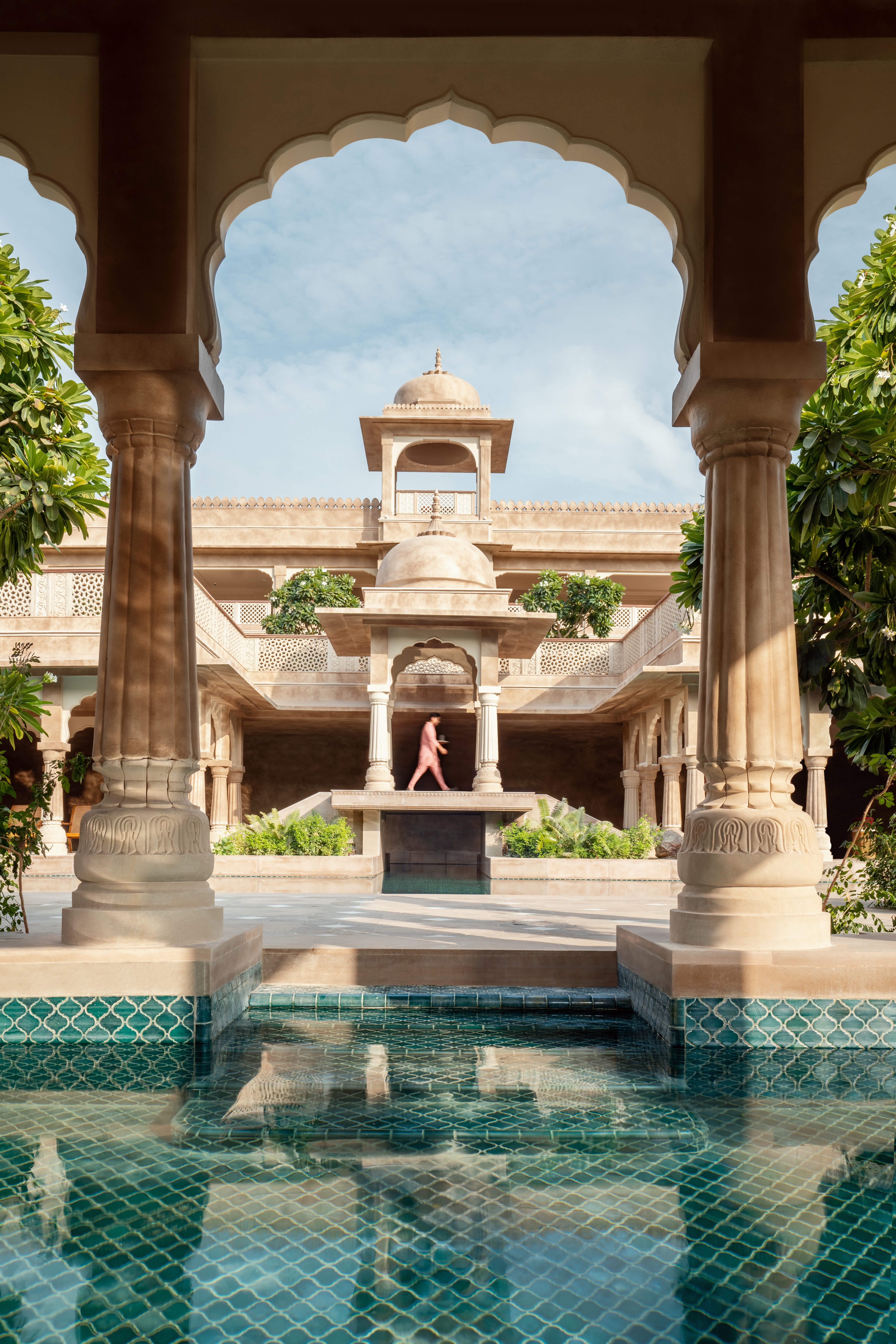 HDHotelIndienSix Senses Fort BarwaraMain Jacuzzi