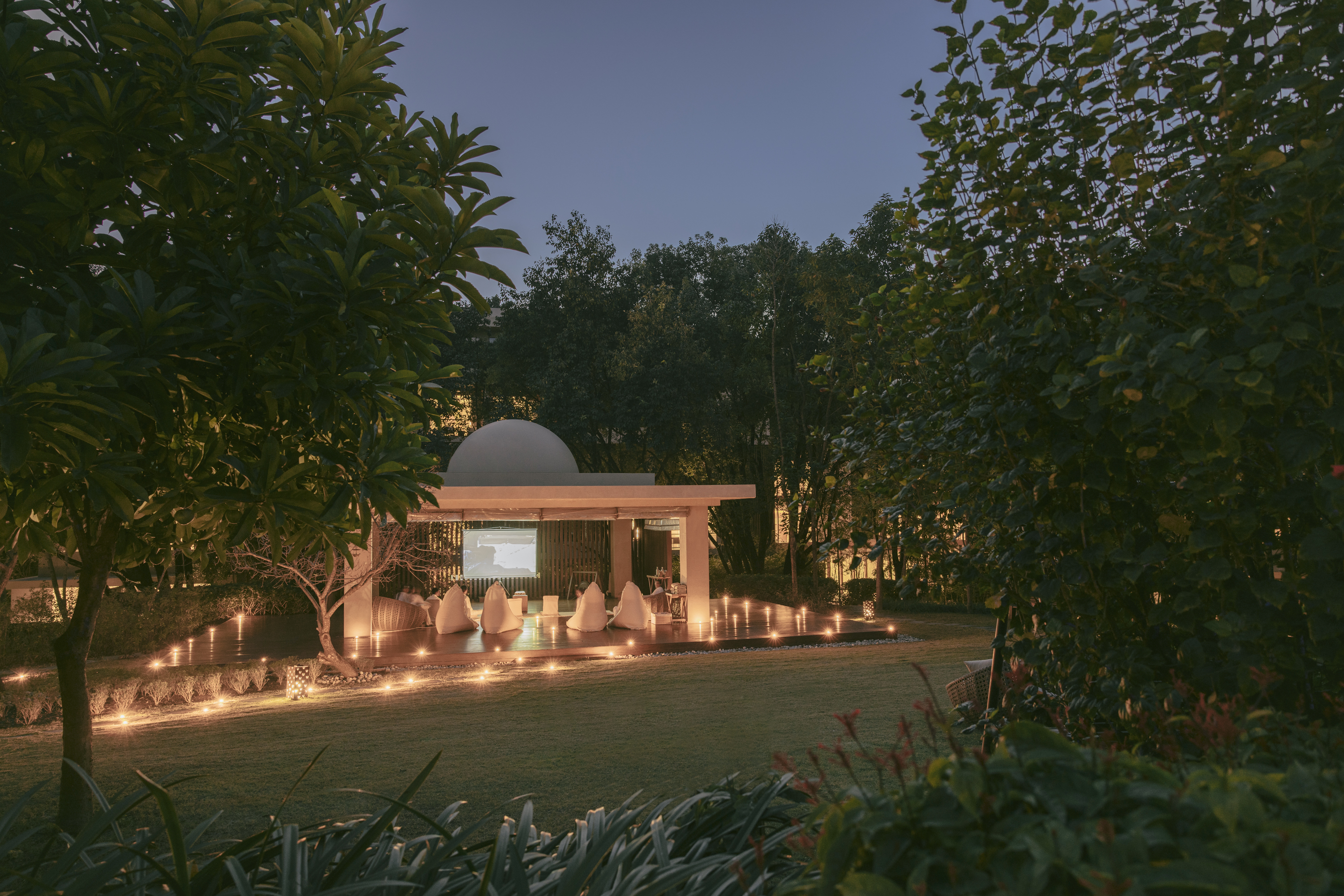 HDHotelIndienSix Senses VanaCinema Paradiso Temple