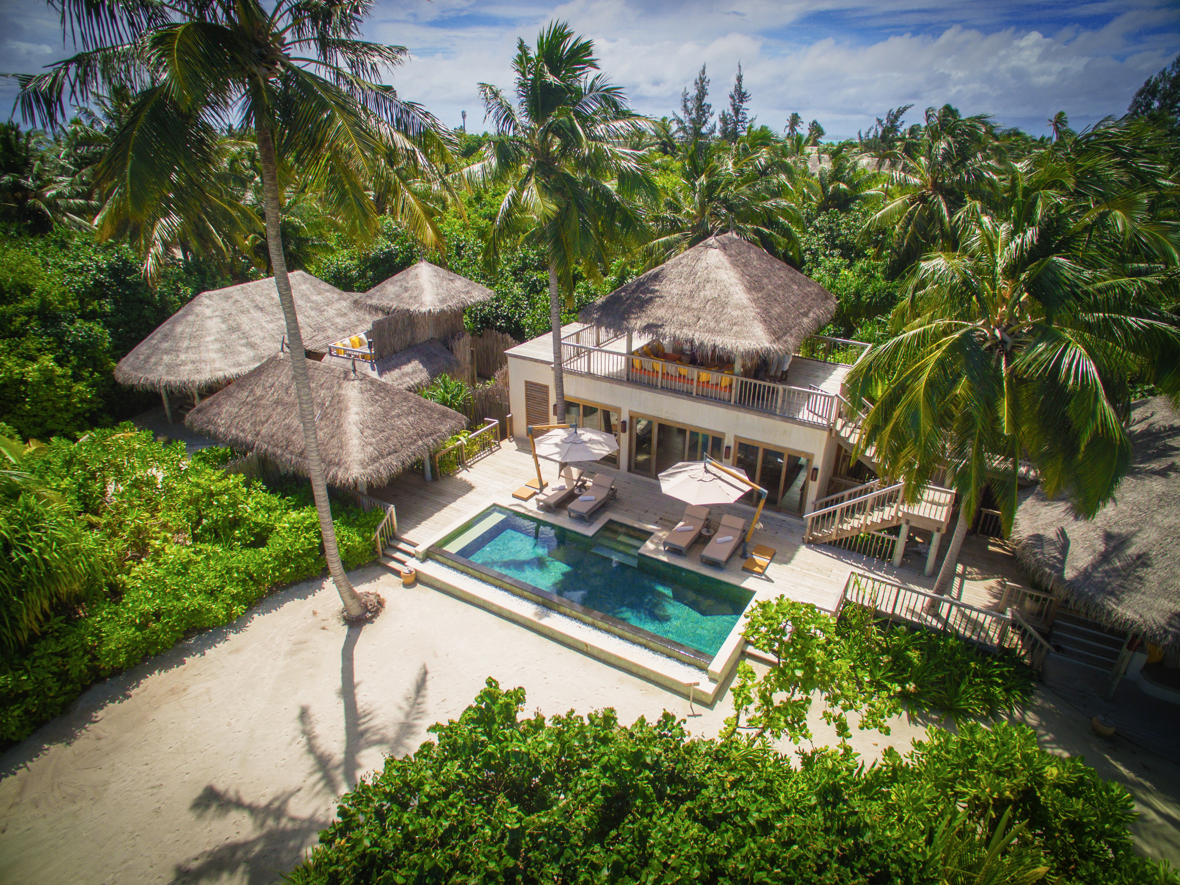 HDHotelMaledivenSix Senses LaamuTwo Bedroom Ocean Beach Villa with Pool