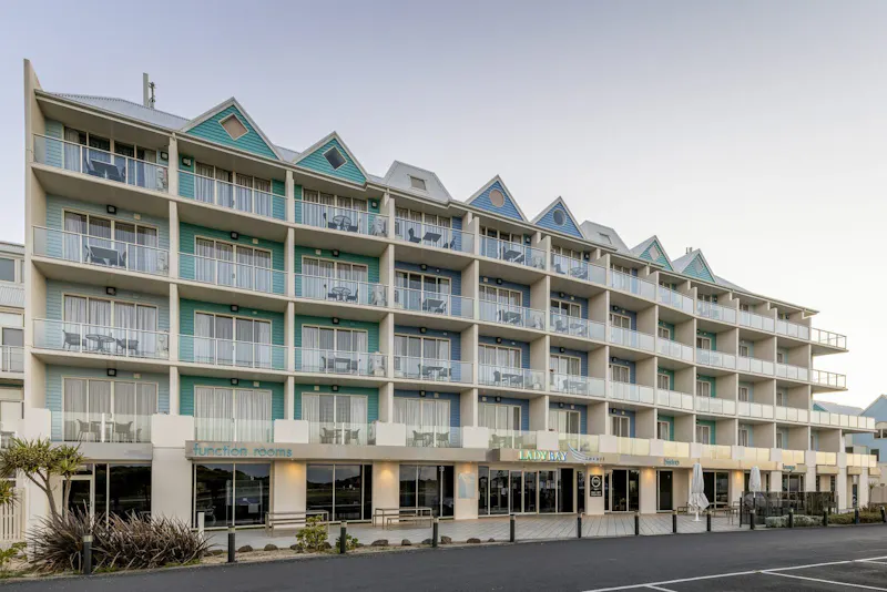HotelAustralienLady Bay ResortAussen3