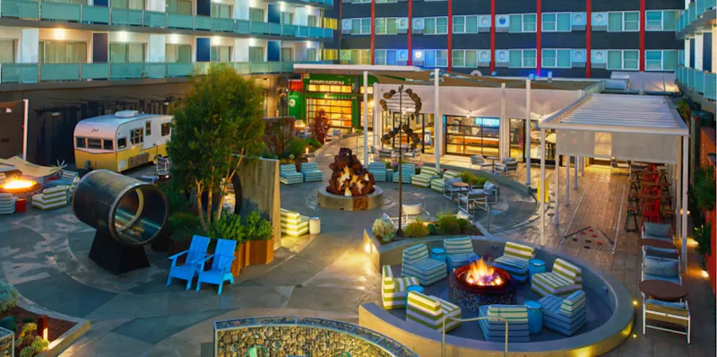 HotelCaliforniaSan FranciscoHotel Zephyrlobby2