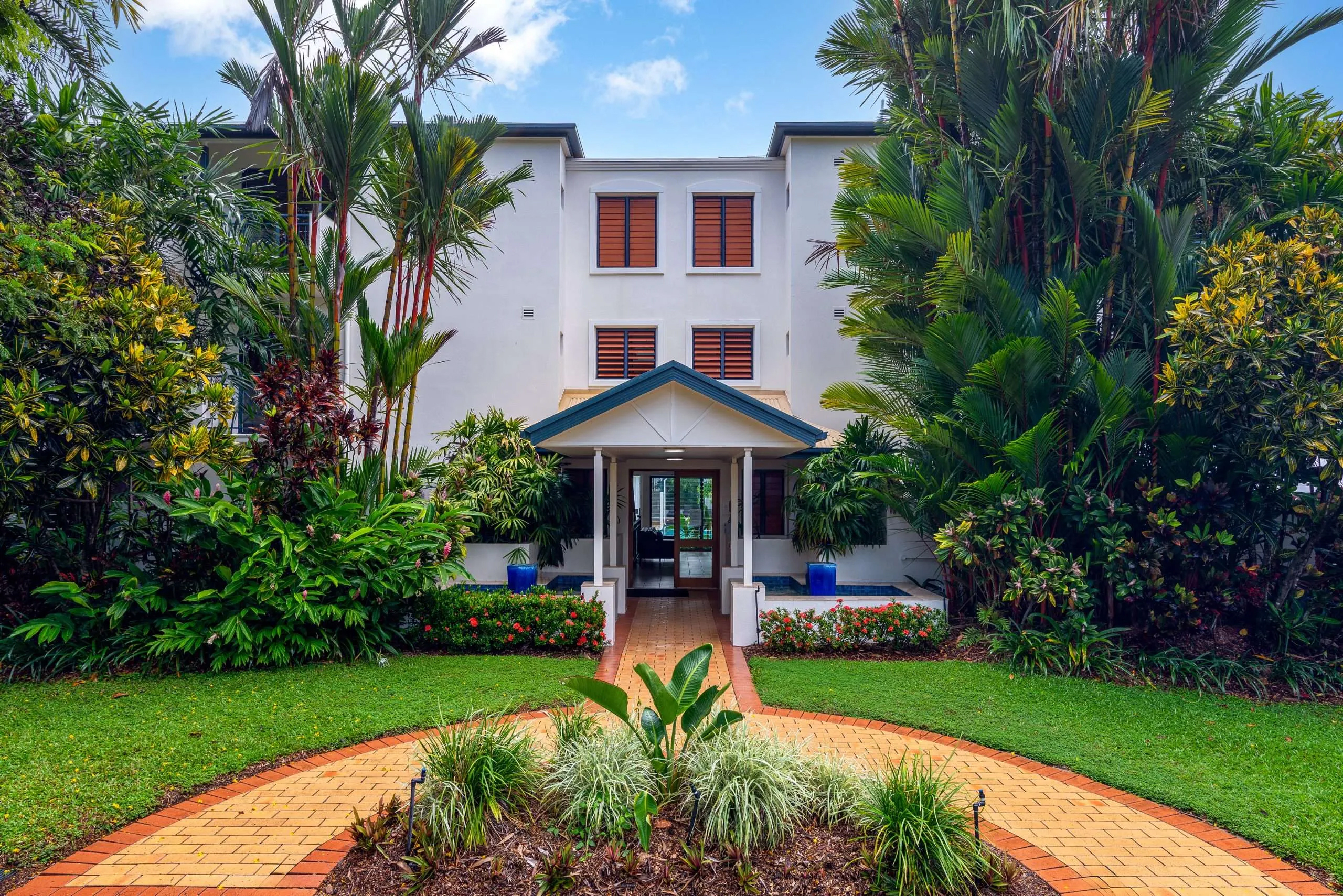 HotelAustralienMeridian Port DouglasAussen 2