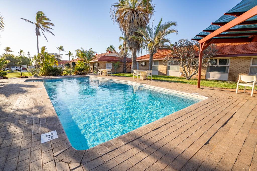 HotelAustralienHospitality Carnarvon Surestay Collection by Best WesternPool