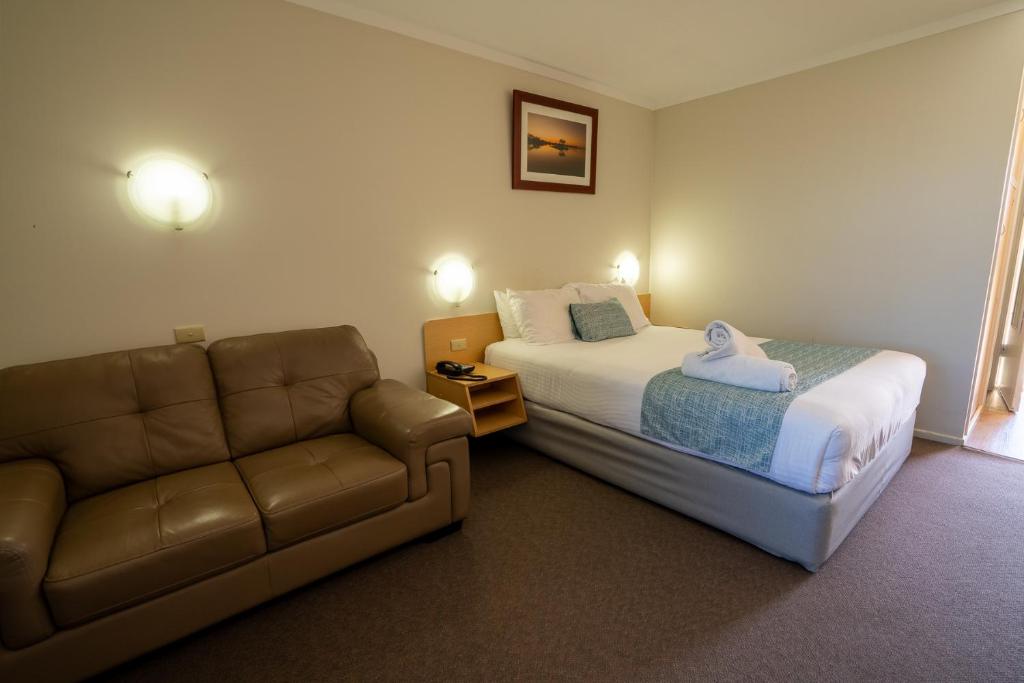 HotelAustralienHospitality Carnarvon Surestay Collection by Best Westernzimm