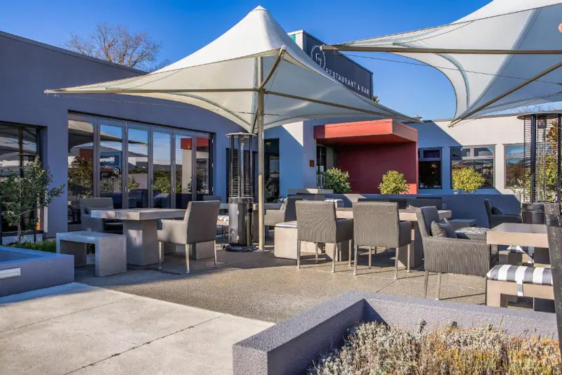HotelNeuseelandSuedinselChristchurchElmsRestaurant Terrasse