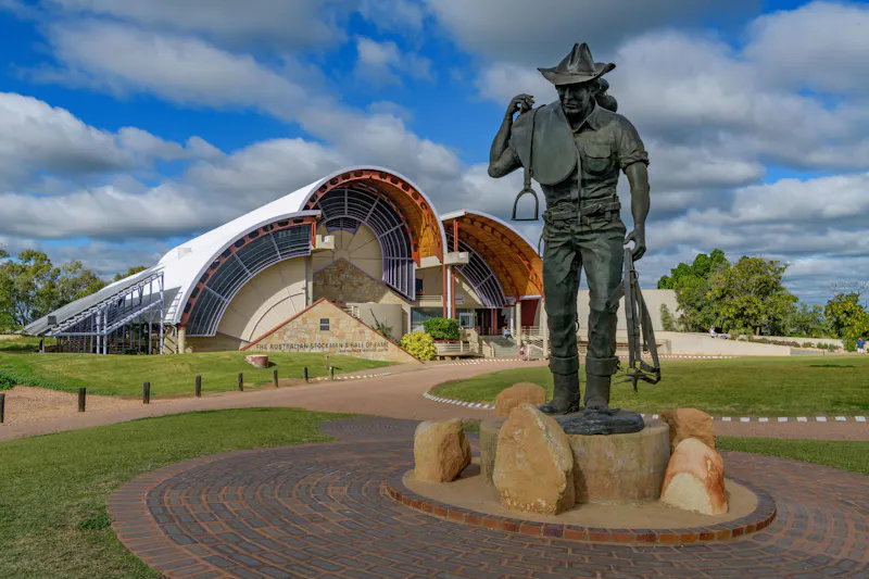 HDAustralienQLDOutbackLongreach AustralianStockmansHallOfFame 152439 TEQ