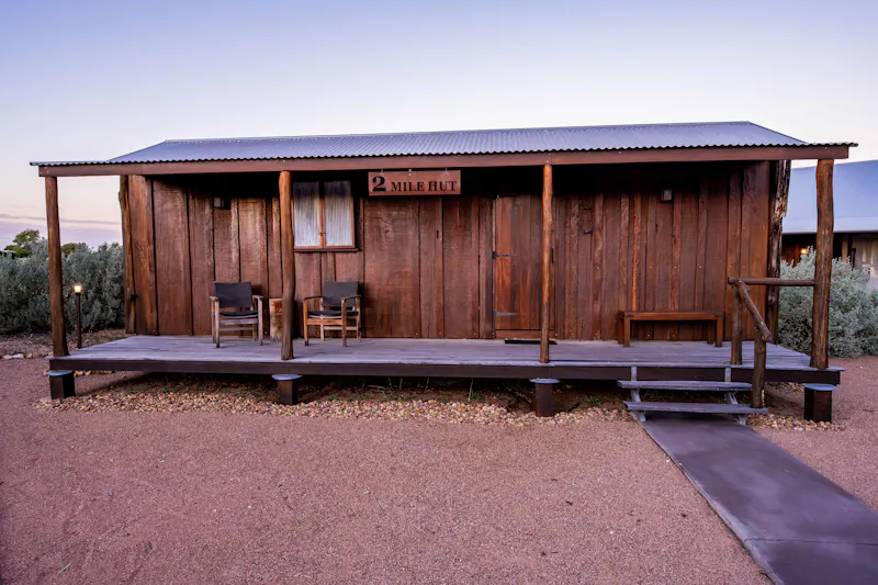 HDHotelAustralienQLDOutbackSaltbush RetreatCabin 158624 TEQ