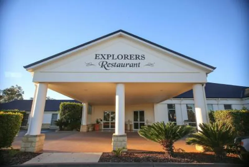 HotelAustralienQueenslandRoma Explorers InnAussenansicht
