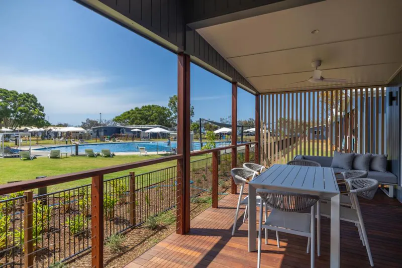 HotelAustralienQueenslandTurtle SandsTerrasse Gartenblick