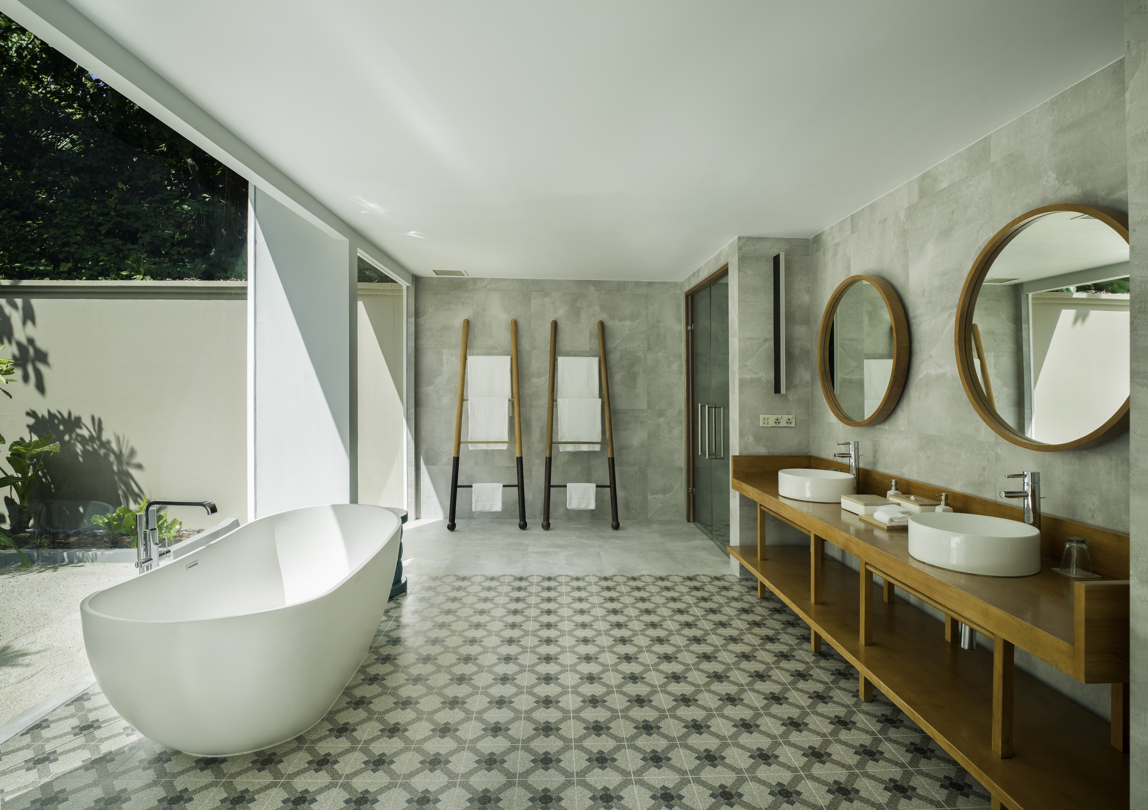 HDHotelMaledivenAmilla MaldivesAmilla Beach Pool Villa Bathroom