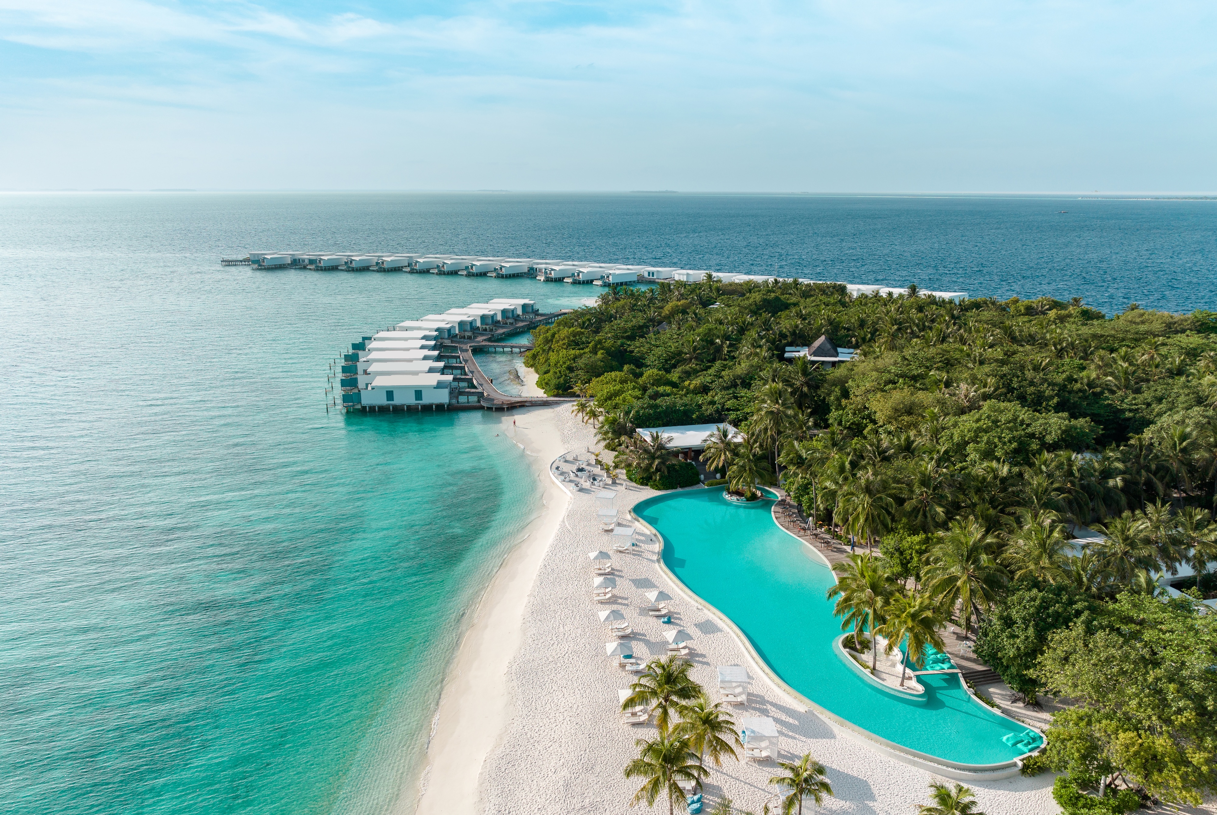 HDHotelMaledivenAmilla MaldivesAmilla Main Pool