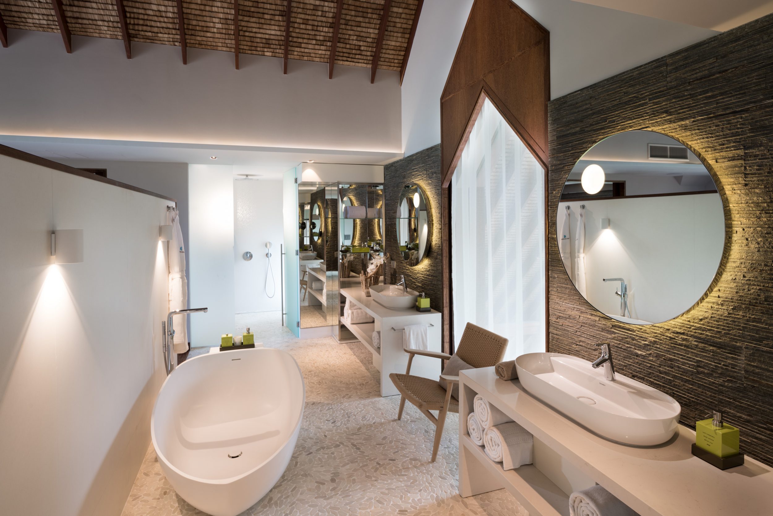 HDHotelFranzoesisch PolynesienThe BrandoBedroom 1 Bathroom