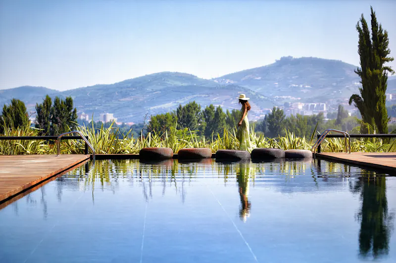 HDHotelPortugalSix Senses Douro ValleySwimming pool with model