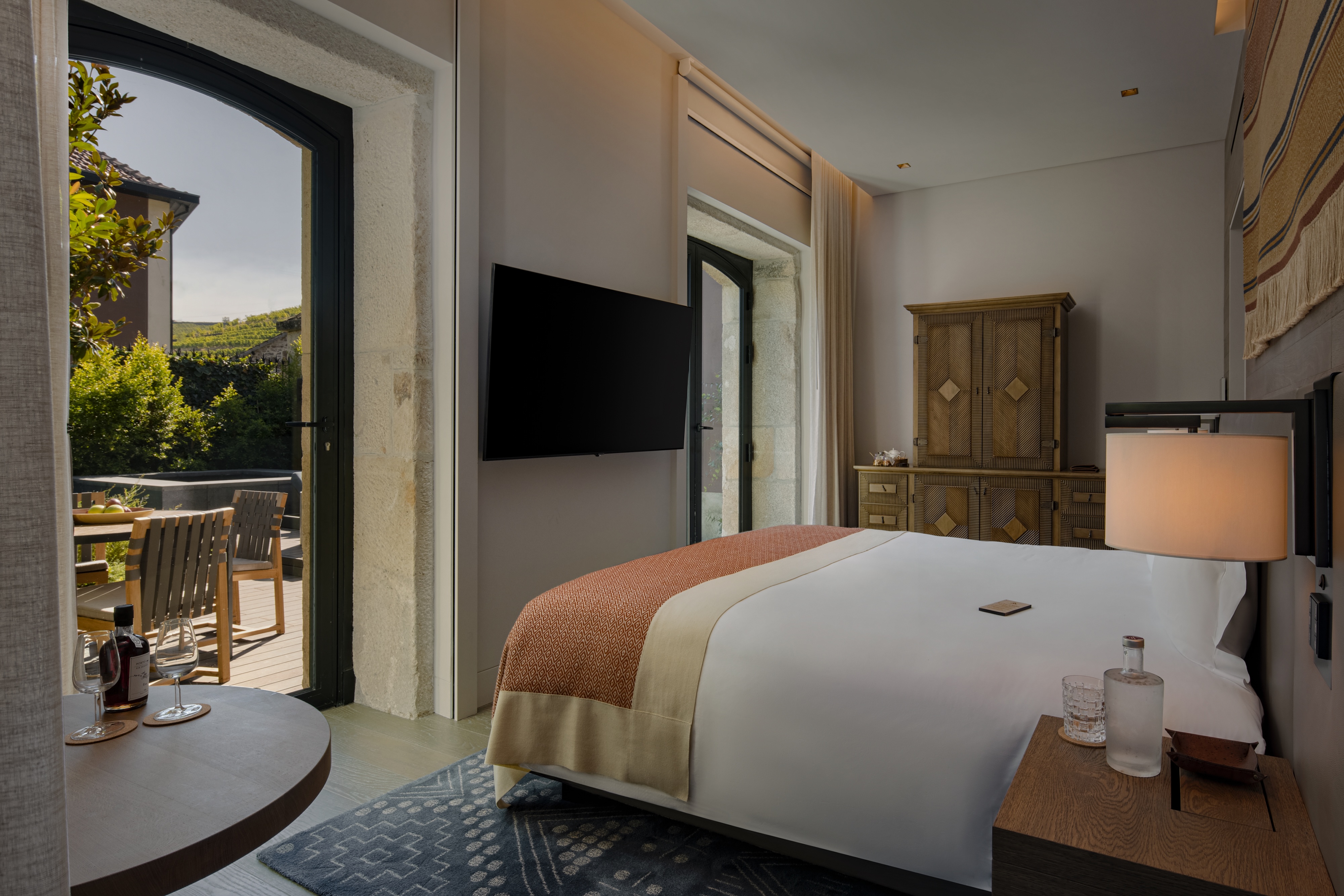 HDHotelPortugalSix Senses Douro ValleyValley Premier bedroom